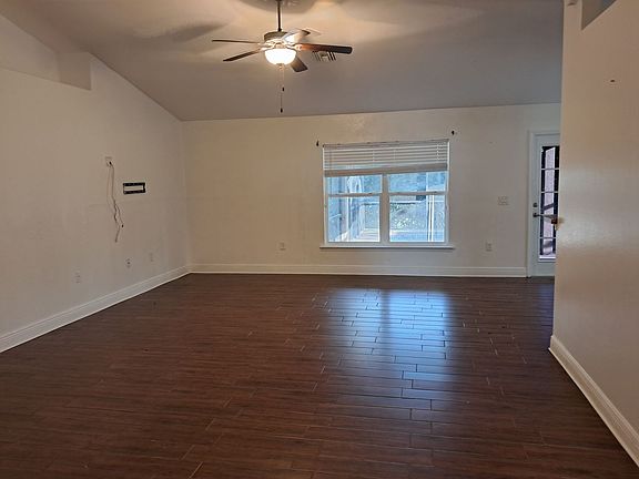 4th image of 4910 Bywood St