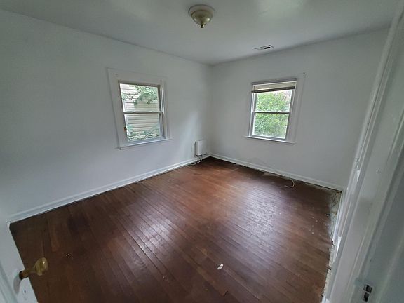 4th image of 1823 Joplin Ave