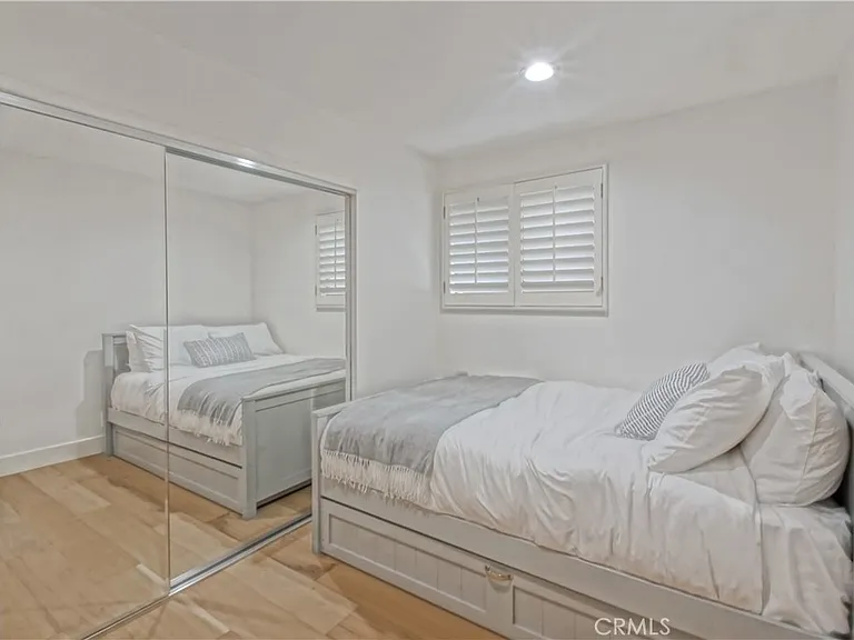 320 Marine Ave — Photo 55