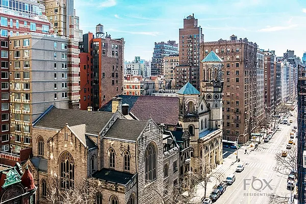 Sold by Fox Residential Group | media 8