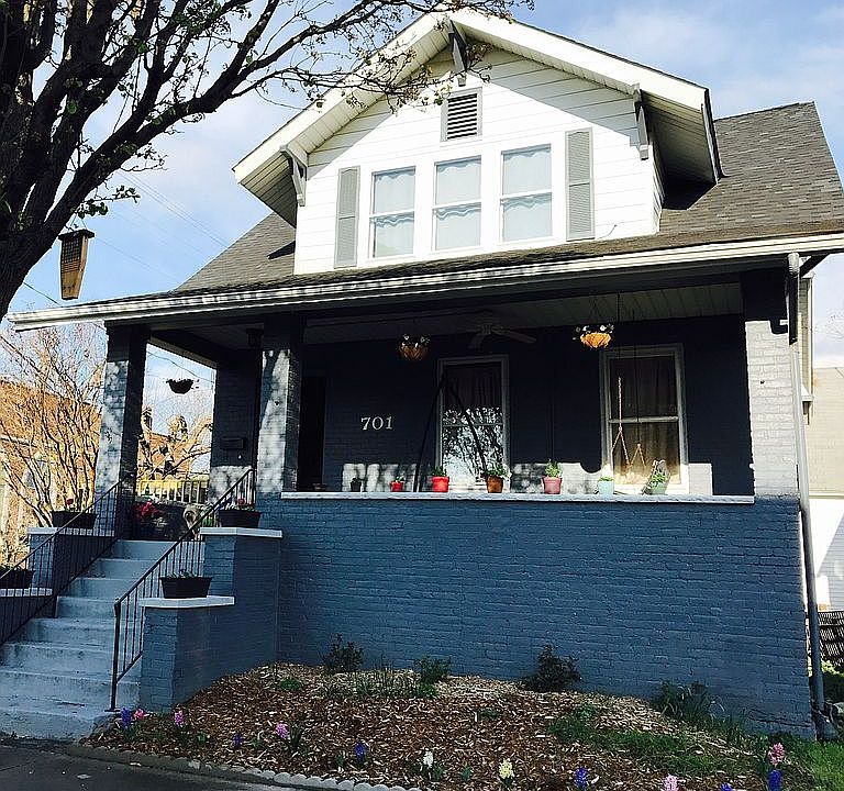 1st image of 701 Allen St