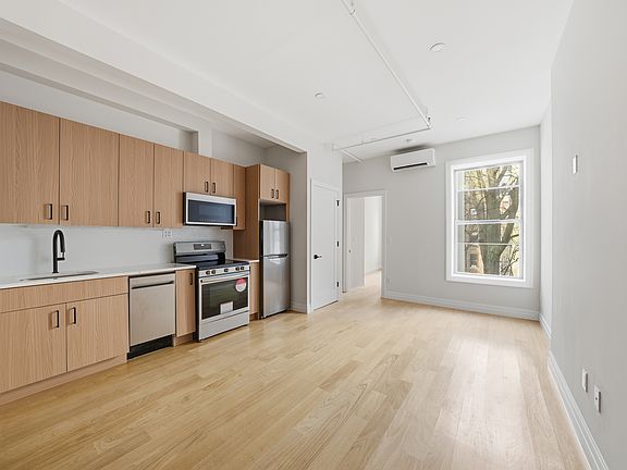 2nd image of 117 W 111th St #5