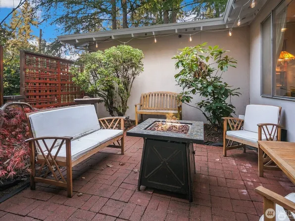 12421 NE 65th Place, Kirkland, WA 98033