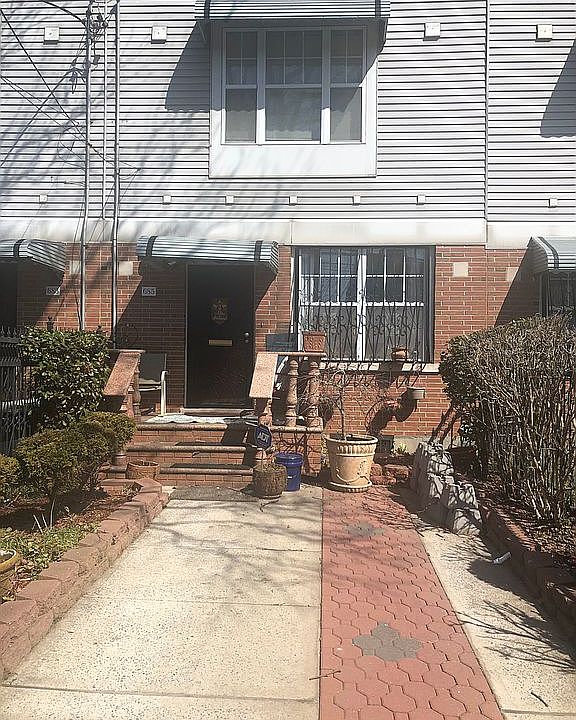 2nd image of 685 Alabama Ave