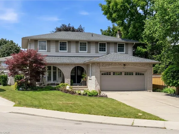 105 San Fernando Dr, Hamilton, ON L9C 2C3