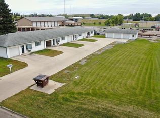 1030 6th St SE, Valley City, ND 58072