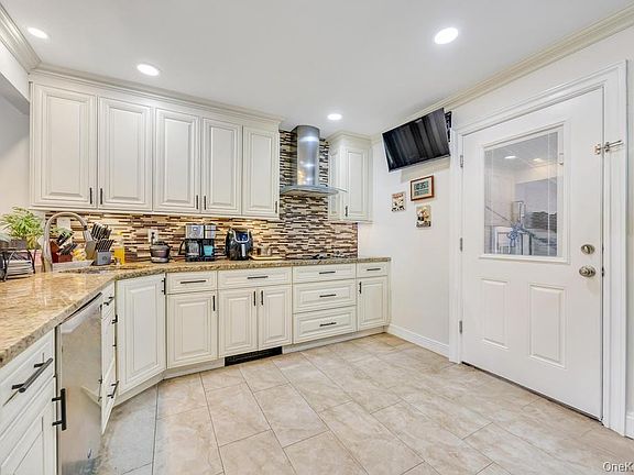 2nd image of 55 Prospect Avenue