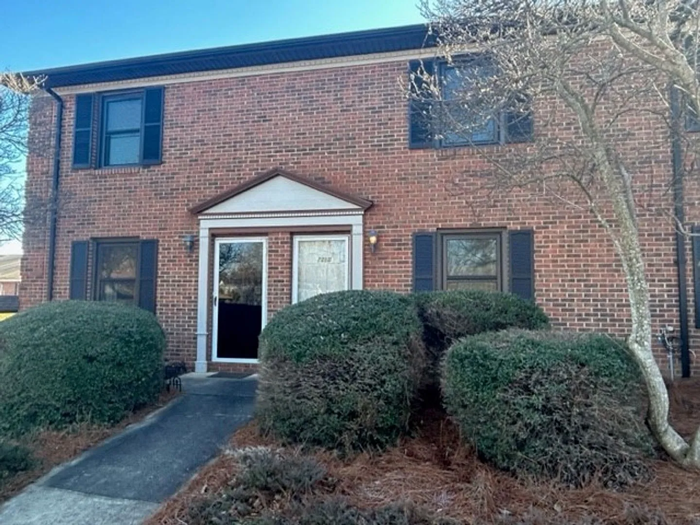 285 South Herlong Avenue — Photo 1