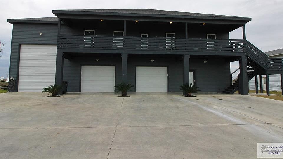 1st image of 1226 E Matagorda Dr