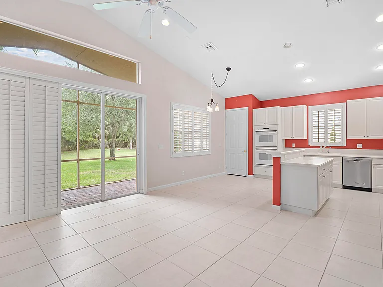1196 SE Fleming Way — Photo 15