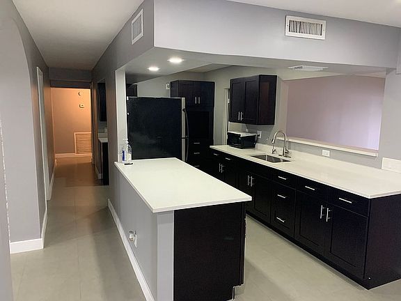 5th image of 7812 NW 70th Ave