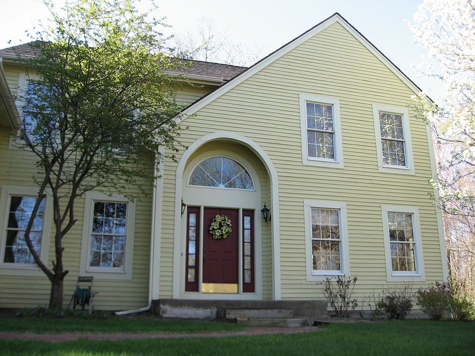 Front vuew of house