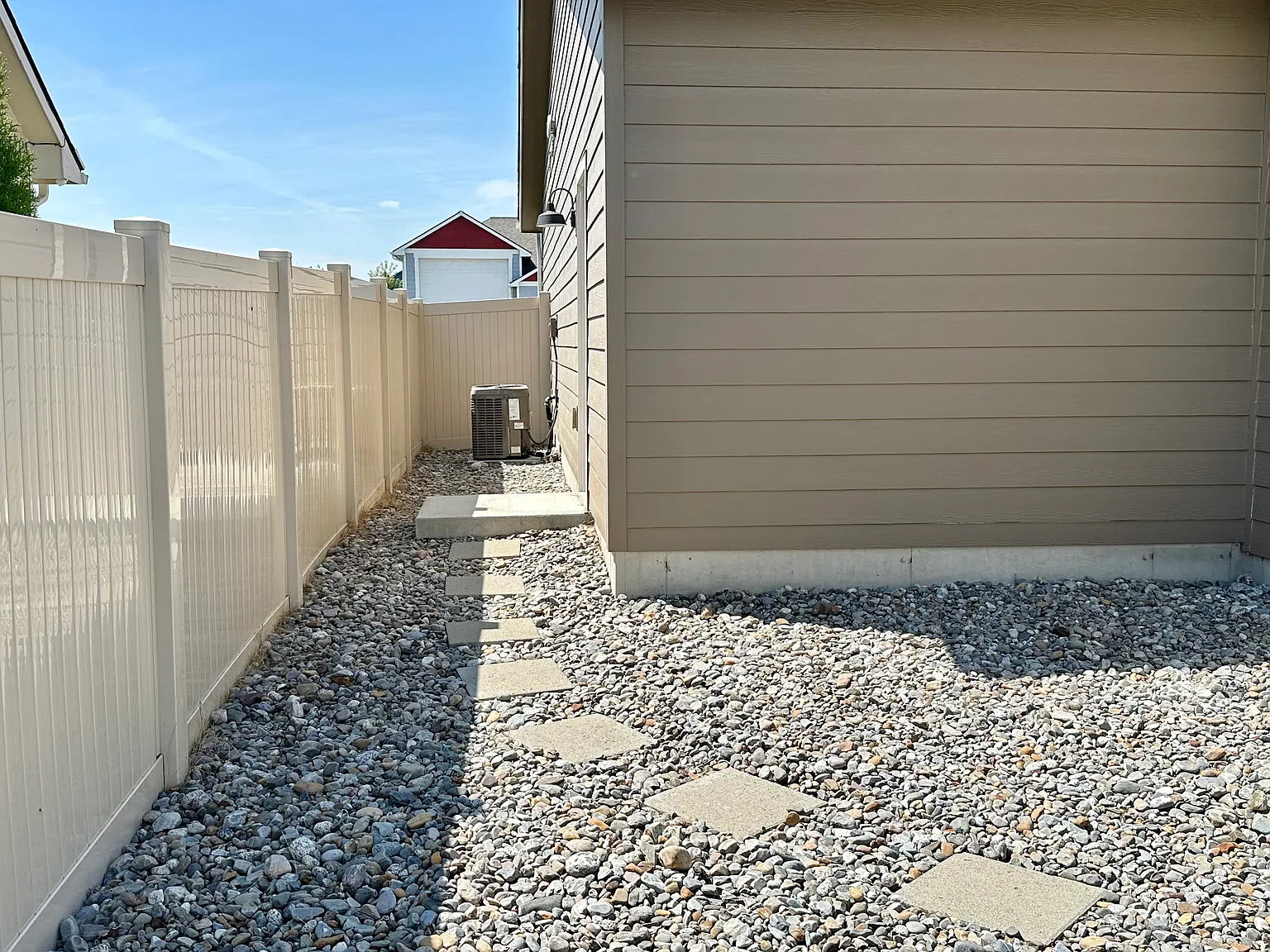 3 bed, 1823 sqft, $2,250 — Photo 4