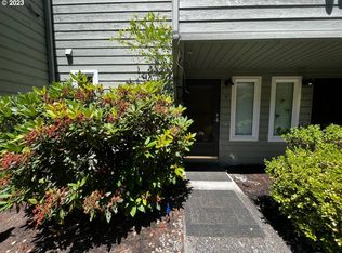 4880 SW Scholls Ferry Rd APT 2, Portland, OR 97225