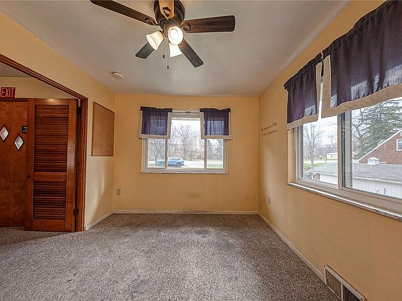 5th image of 1757 Brodhead Rd