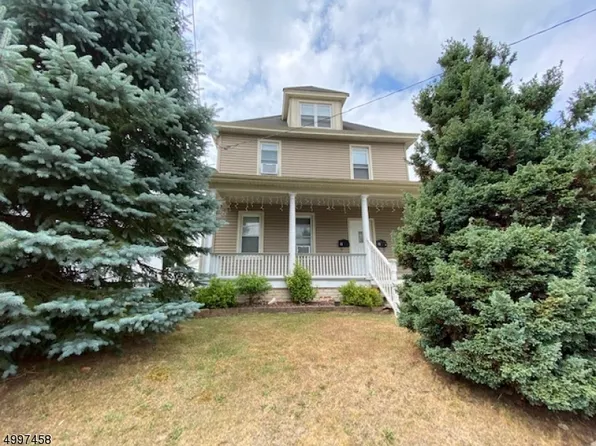 86 Maple Ave, Dover, NJ 07801
