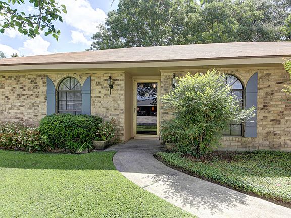 4th image of 207 Alyene Dr
