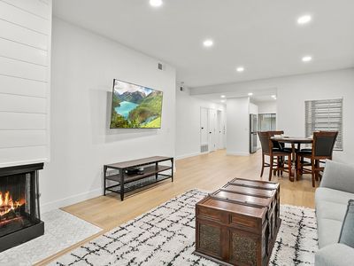 2534 W Macarthur Blvd UNIT C, Santa Ana, CA, 92704