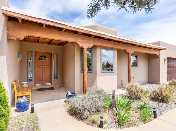 10 Carlito Rd, Santa Fe, NM 87508