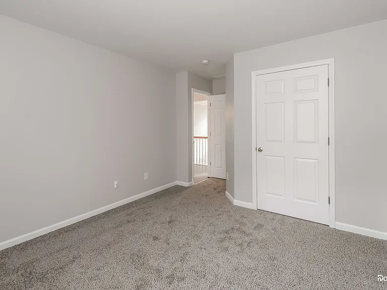 4583 Fairport Ct — Photo 10