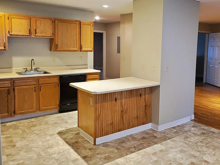 Willow Wood Apartment Homes — Photo 42