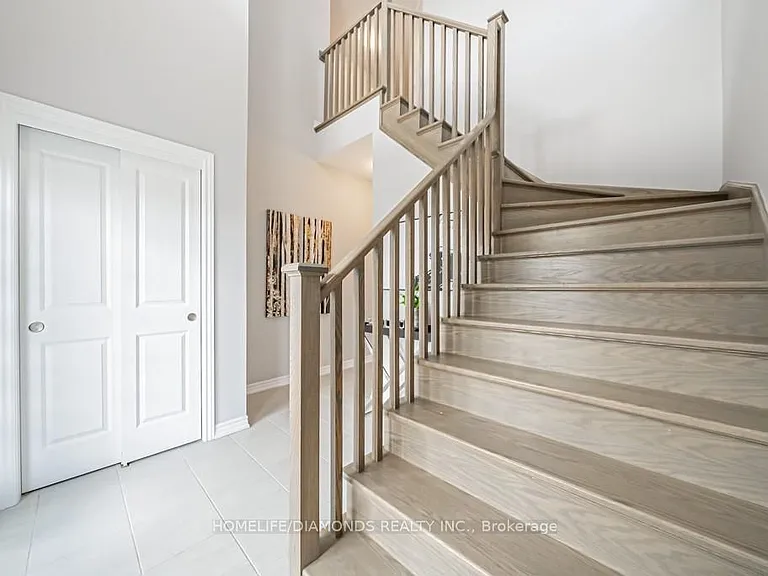 112 Bethune Ave — Photo 15