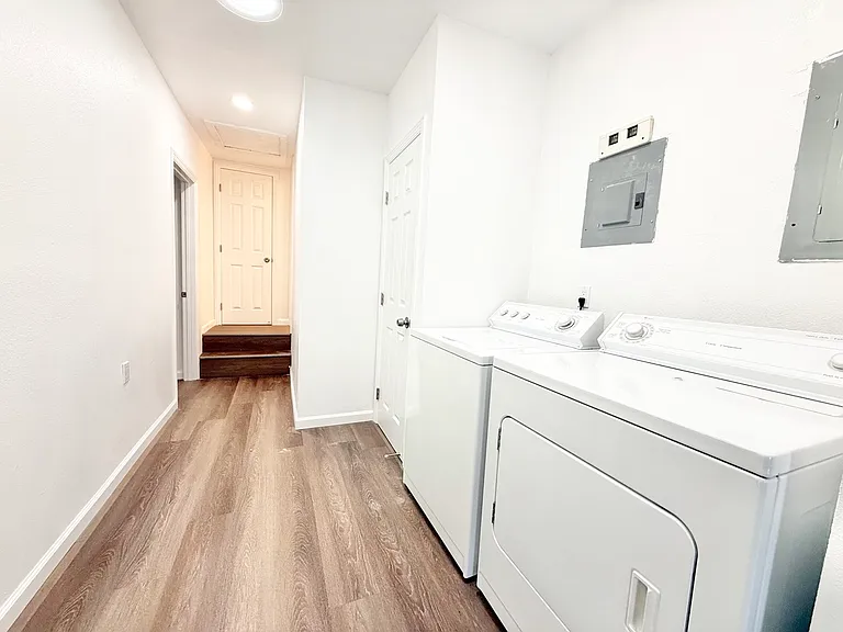 37228 Cedar Blvd #B — Photo 10