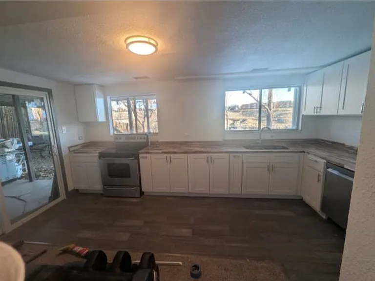 12791 W Jewell Cir — Photo 8