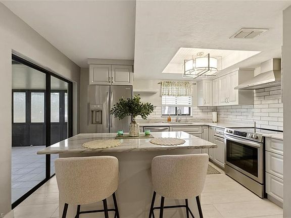 5th image of 16001 Amberwood Lake CT #1