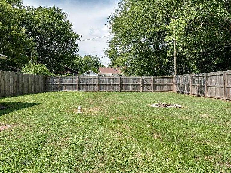 919 Sharpe Ave — Photo 22