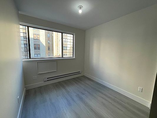 2nd image of 69 Cooper St APT 1A