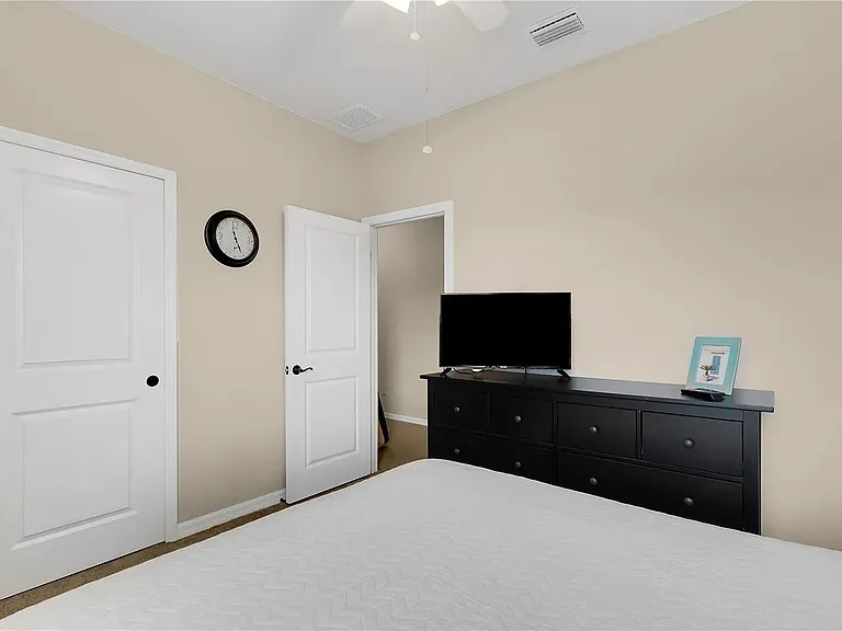 6015 Oak Mill Ter #1 — Photo 21