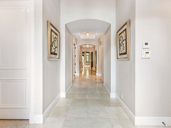 4th image of 7046 Spyglass Ave