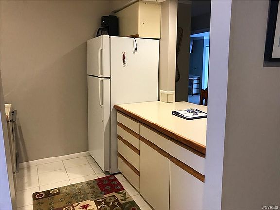 5th image of 99 Wildflower Apts