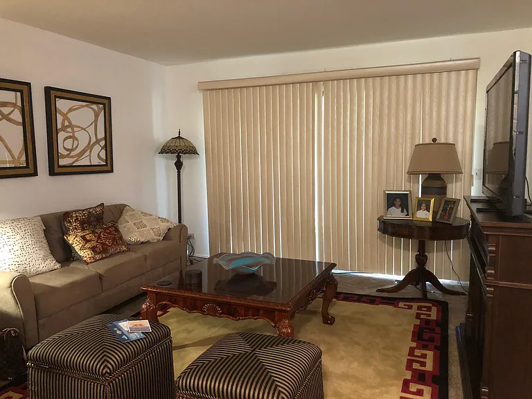 214 Scarsdale Ct #D1 — Photo 5