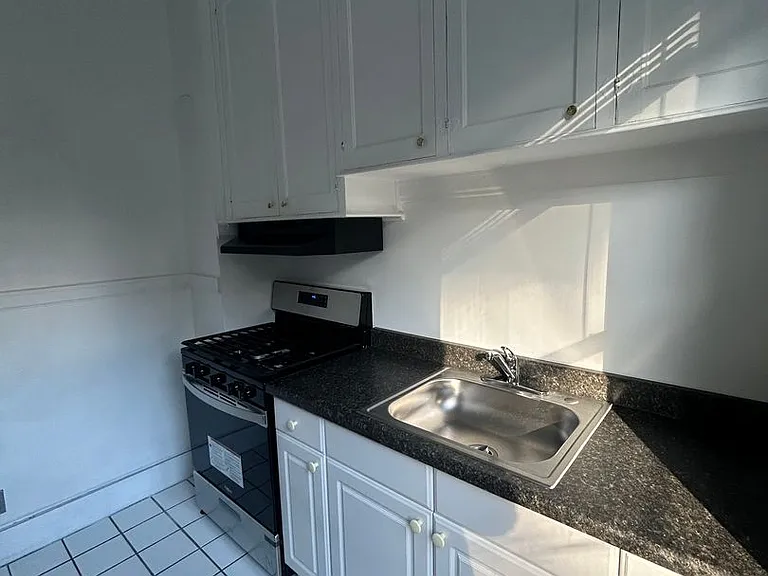 3400 Fulton St #4 — Photo 13