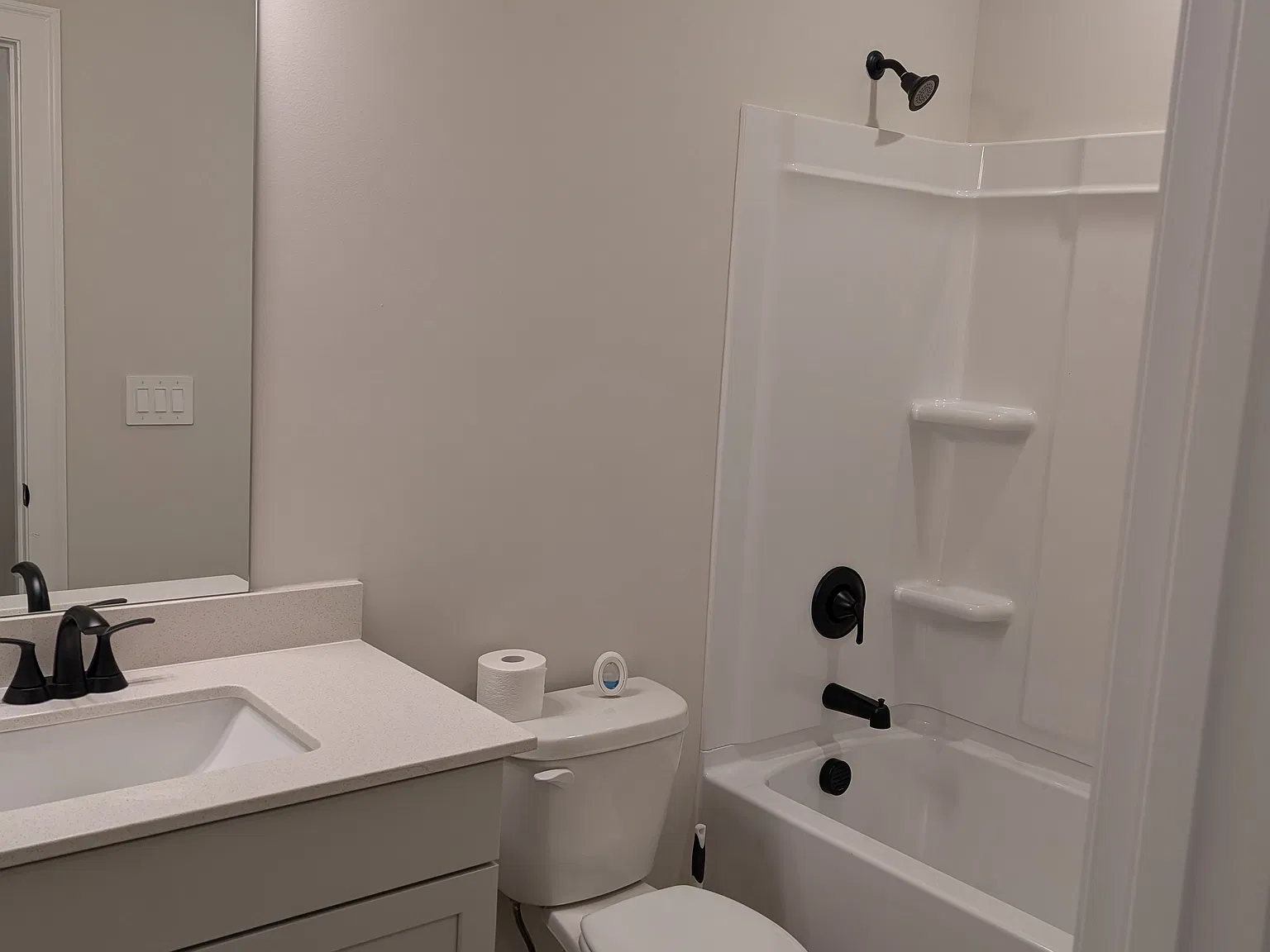 5050 Paravicini Pl — Photo 3