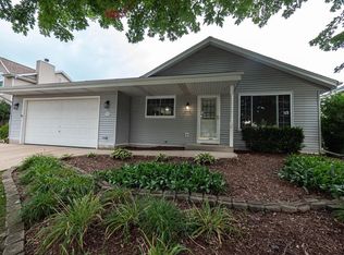 2405 N University DRIVE, Waukesha, WI 53188
