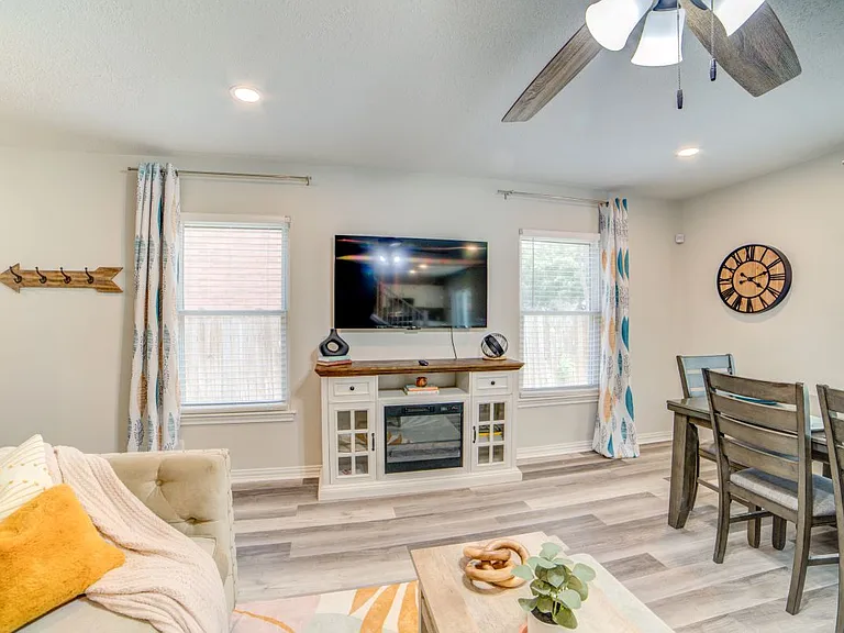8846 Teaberry Dr — Photo 12