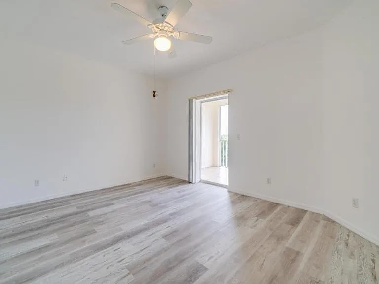 5612 Rose Garden Rd #204 — Photo 7