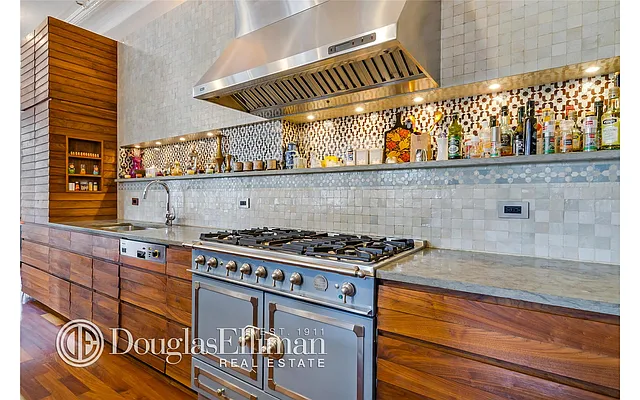 Rented by Douglas Elliman | media 21