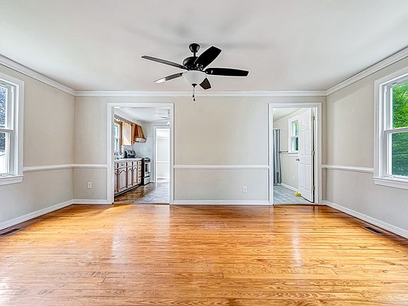 4th image of 2476 Calvary Church Rd