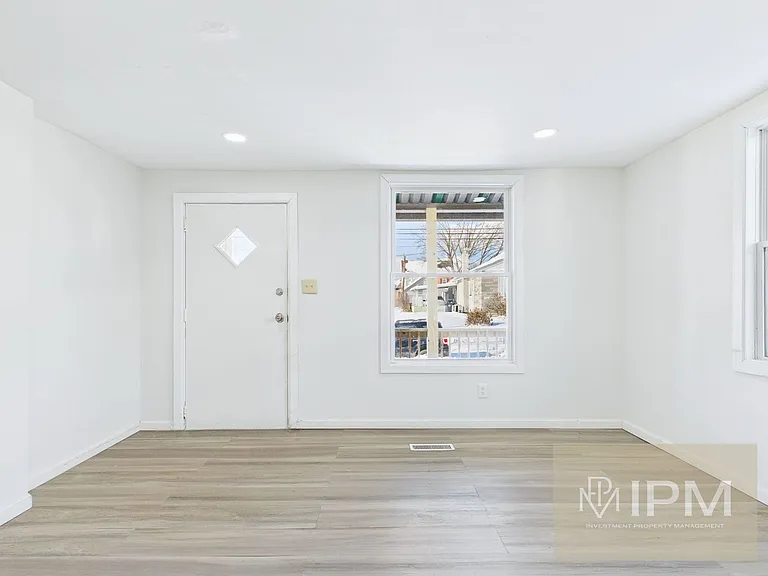 532 Ridge St — Photo 5