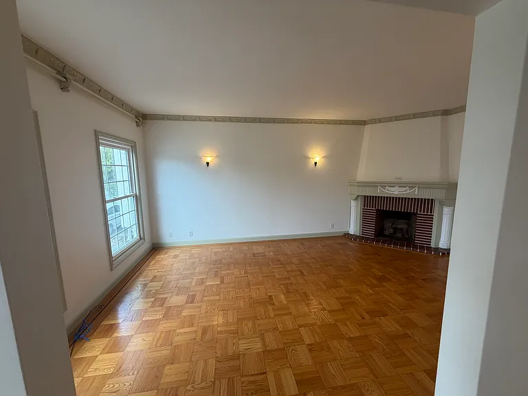 4239 Anza St — Photo 10