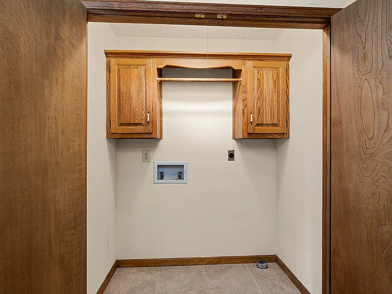 3749 N Pickwick Ave — Photo 15