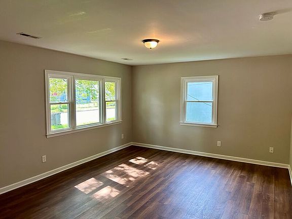 5th image of 1305 Lynhaven Ave