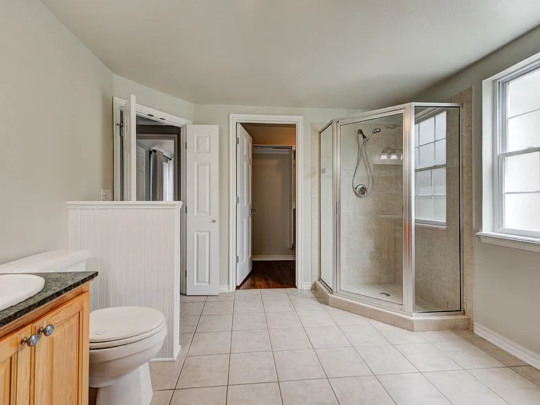 2529 NW 26th St — Photo 52