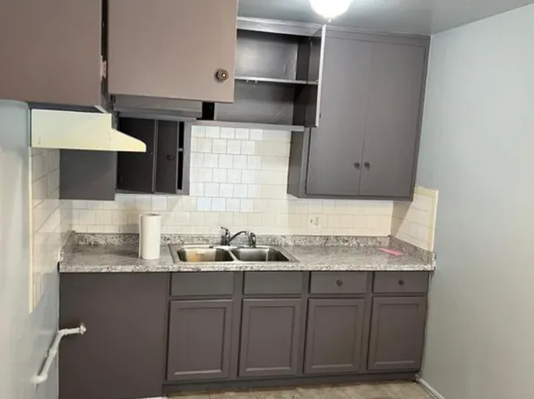 1707 W 80th St APT 2, Los Angeles, CA 90047