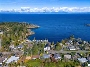 3971 Hammond Bay Rd, Nanaimo, BC V9T 1G4