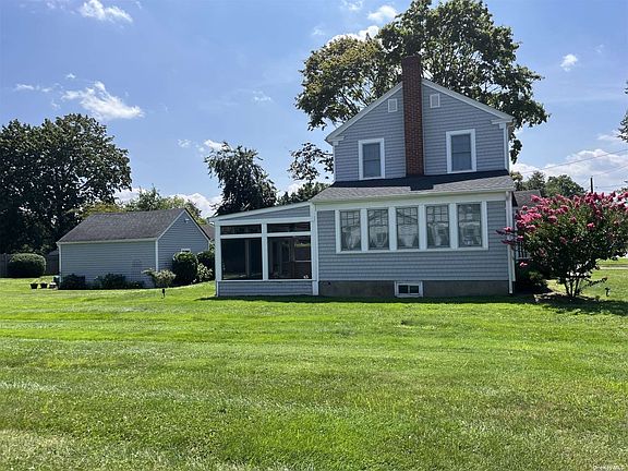 3rd image of 80 Maple Ave